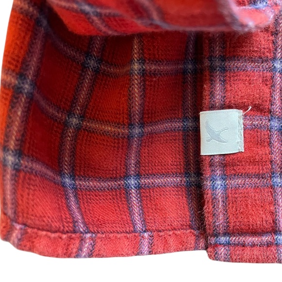 EDDIE BAUER Red/Blue Plaid Flannel-Like Button-Down Shirt Top - Size Small - Picture 4 of 16